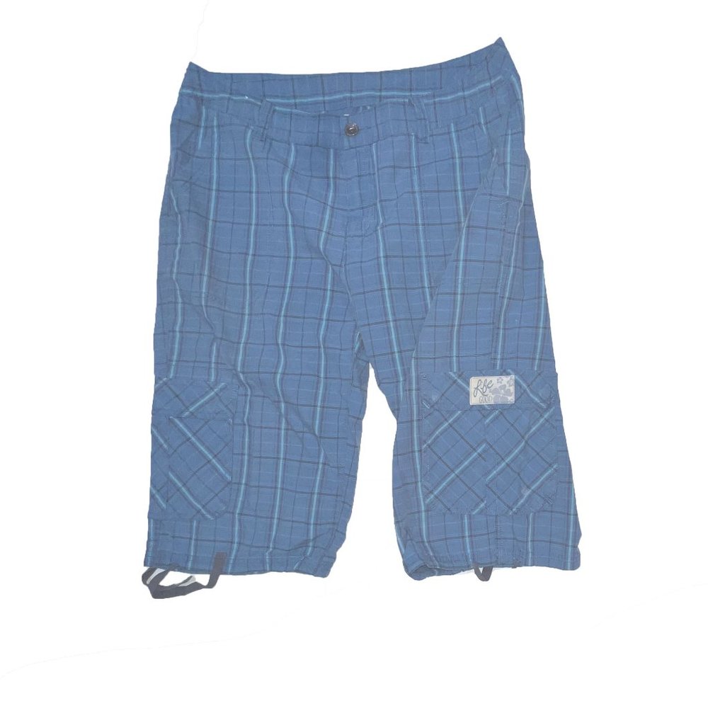 LIFE IS GOOD Blue Plaid JOURNEY CARGO CAPRI SHORTS Sz 14 euc cotton